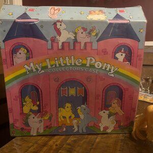 Vintage My Little Pony set  Case with 9 ponies,  ponies ex condition w combs  ca